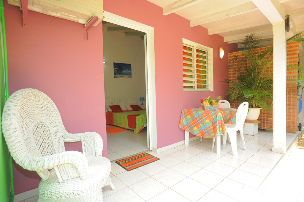 Au Domaine Des Bougainvilliers Villa Sainte-Rose Luaran gambar