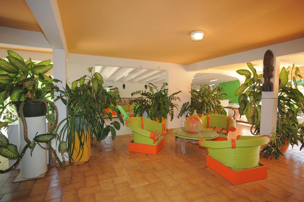 Au Domaine Des Bougainvilliers Villa Sainte-Rose Luaran gambar